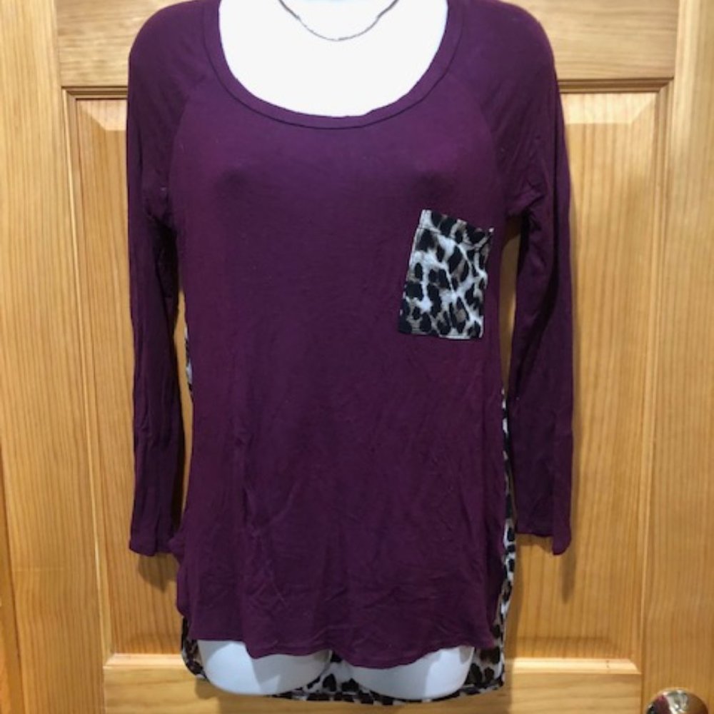 EUC Super Cute Leopard print top !